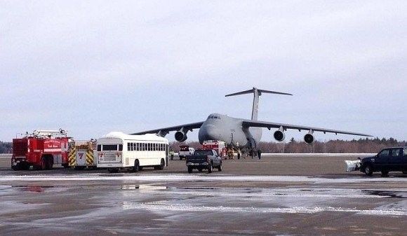 Samolot C-5 Galaxy musiał alarmowo lądować na lotnisku Wostover – fot. Facebook