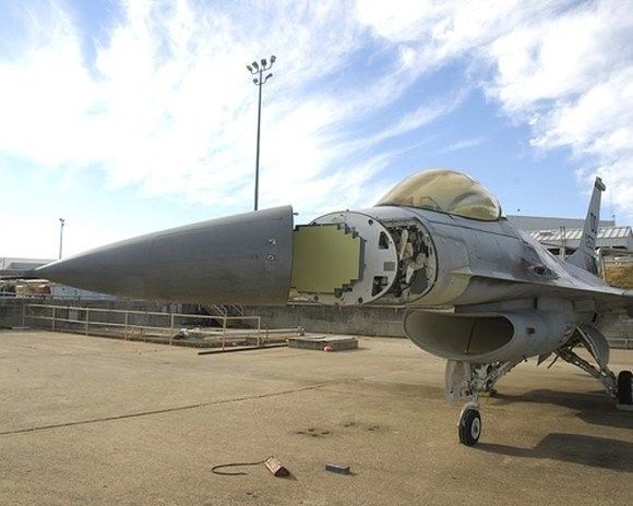 Northrop Grumman będzie modernizował radary na samolotach F-16 – fot. www.defence.pk