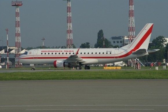 Leasingowany Embraer ERJ-175 - fot. Łukasz Pacholski