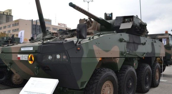 Prototyp ZSSW-30 na KTO Rosomak. Fot. M. Dura/Defence24.pl