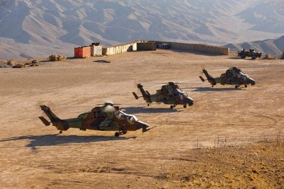 Trójka Tigerów w wysuniętej bazie w Afganistanie - fot. Ministerstwo Obrony Francji
