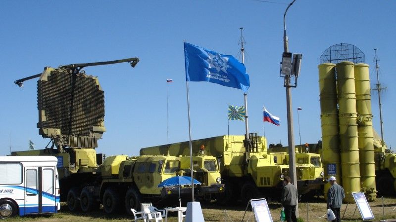 Rosja buduje z Kazachstanem wspólny system obrony powietrznej – fot. Wikipedia