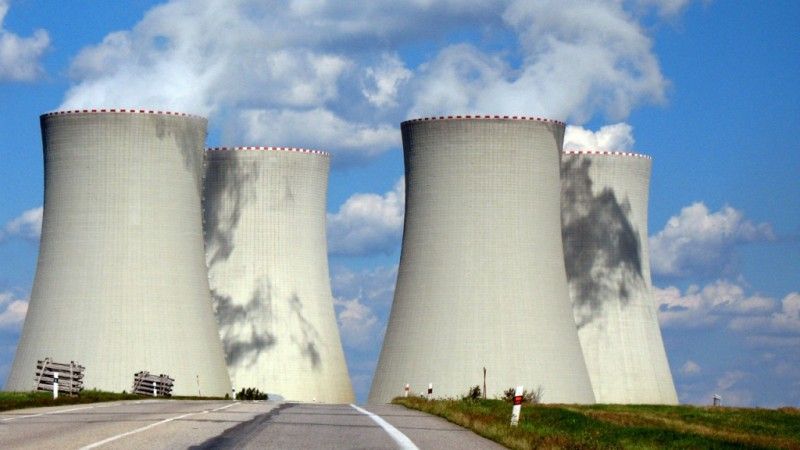 Czy Polska także doczeka się własnej elektrowni atomowej? - fot. www.davidsalowgallery.com