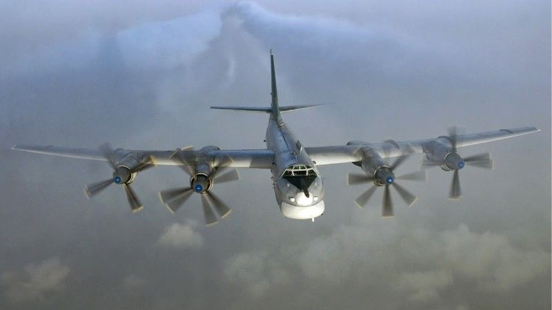Cztery rosyjskie bombowce strategiczne wykonały 24-godzinny lot propagandowy nad Oceanem Arktycznym – fot. nosint.blogspot.com