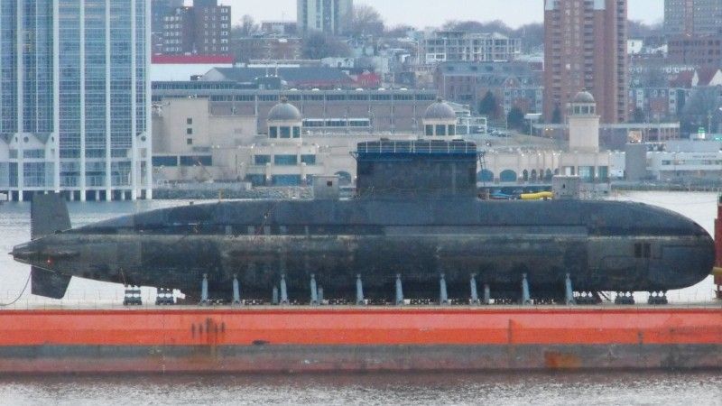 Kanadyjczycy anonsują powrót do służby remontowanego od 10 lat okrętu podwodnego HMCS „Chicoutimi” – fot. vanillabluescafe.blogspot.com