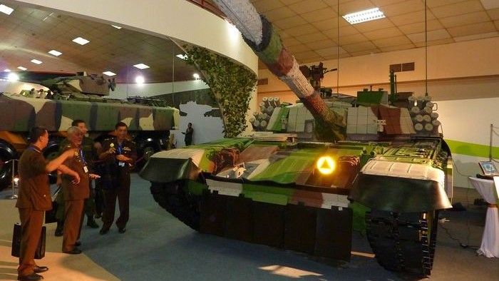 PT-91M Malaj na wystawie DSA 2014 - fot. WPHI Ambasady RP w Kuala Lumpur