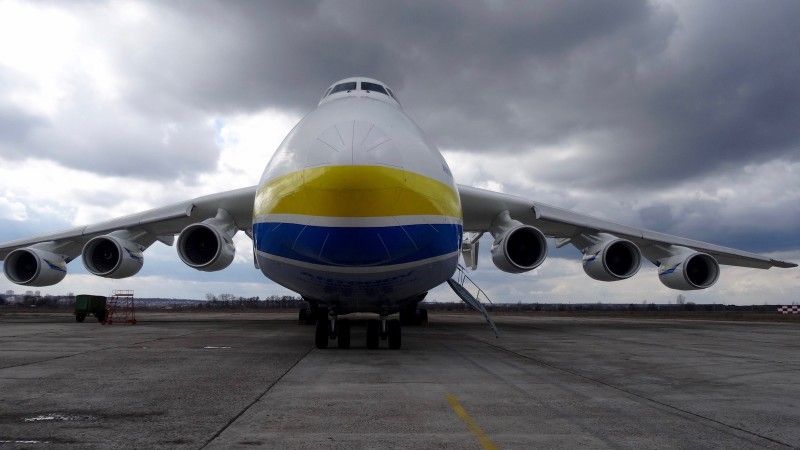 Antonow An-225 Mrija na macierzystym lotnisku- fot. J. Sabak