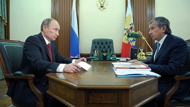 Władimir Putin i Igor Sieczin- fot. kremlin.ru