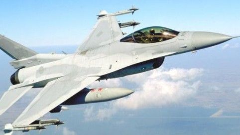 Południowokoreańskie F-16C/D Fighting Falcon zostaną zmodernizowane przez koncern BAe Systems - fot. Samsung Aerospace