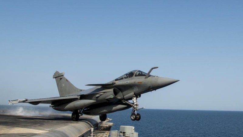 Indie, Francja, Samoloty, Rafale, Okręty podwodne, umowy zbrojeniowe, Indie-Francja