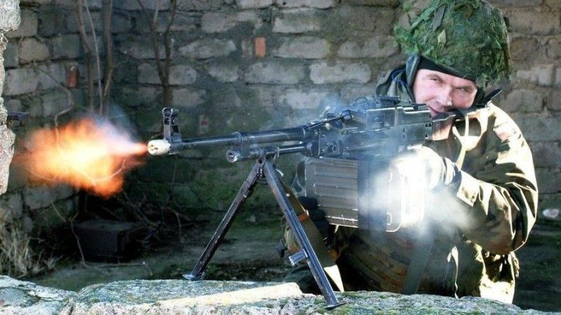 UKM-2000 strzelający ślepą amunicją ćwiczebną. Fot. chor. Rafał Dębicki, kpt. Marcin Gil/6BPD