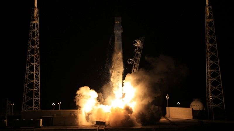 Start rakiety nośnej Falcon 9 w kierunku Stacji Kosmicznej - fot. SpaceX