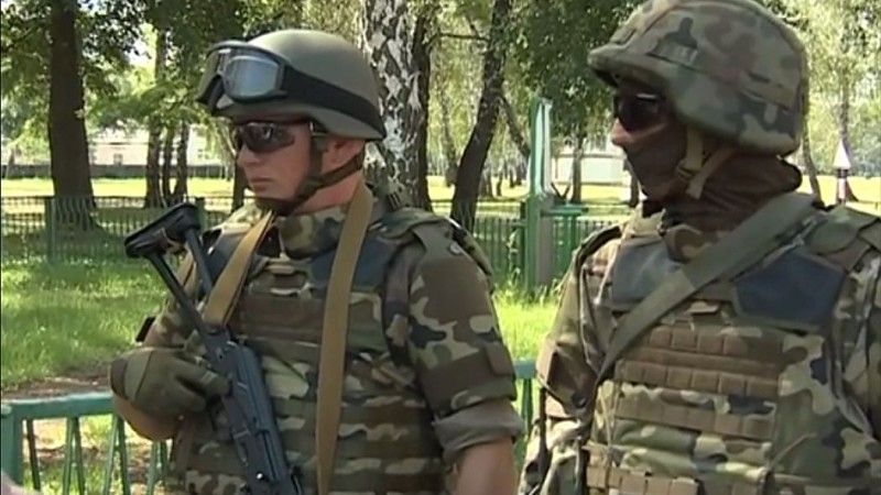 Polskie kamizelki i hełmy trafiły do ukraińskiej Gwardii Narodowej - fot. Ministerstwo spraw wewnętrznych Ukrainy/youtube.