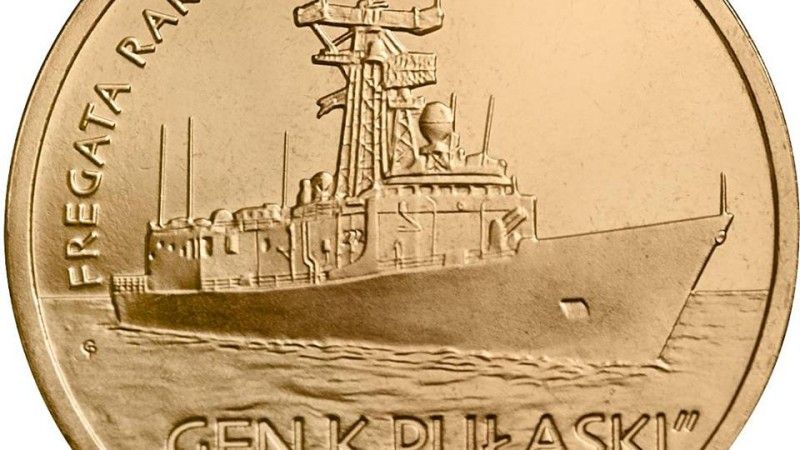 W czwartek 15 sierpnia odbędzie się „wodowanie” monety z wizerunkiem fregaty rakietowej ORP „Gen. K. Pułaski” – fot. NBP