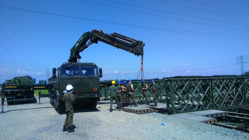 Agencja Uzbrojenia ogłosiła przetarg na dostawę uniwersalnych zestawów do budowy podpór mostów tymczasowych