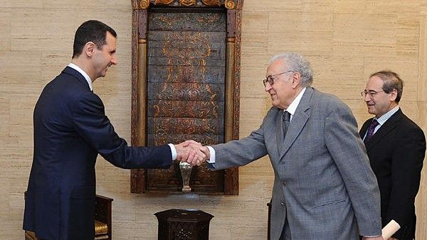Baszar al-Asad i Lachdar Brahimi podczas spotkania w Damaszku - fot. SANA/AP
