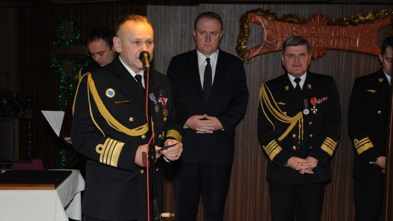 Uroczystość przyznania odznaczenia dla dowódcy BLMW - fot. Marian Kluczyński