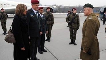 Gen. Benny Gantz na lotnisku w Krakowie - fot. IDF