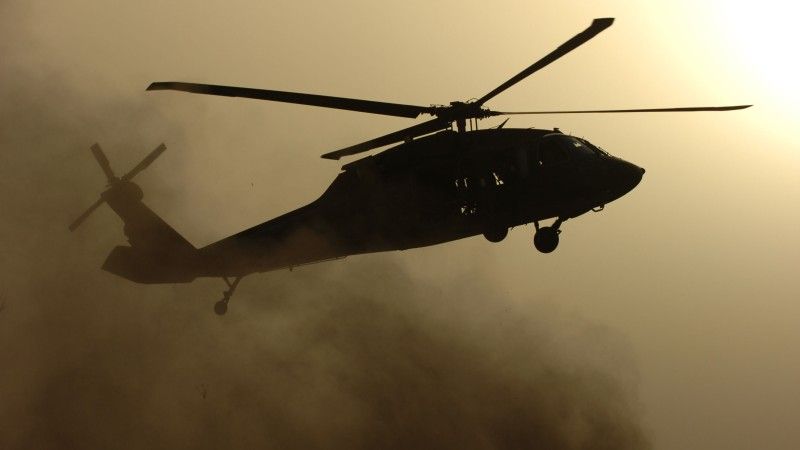 Śmigłowiec UH-60 Black Hawk należący do US Army. Według planów 2016 roku wszystkie statki powietrzne US Army będą mogły być napędzane biopaliwami. Fot. Spc. Bryanna Poulin/US Army/Flickr