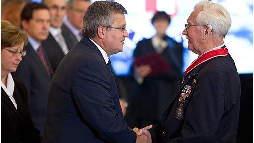 Prezydent Komorowski odznaczył weteranów i kombatantów - fot. Kancelaria Prezydenta RP