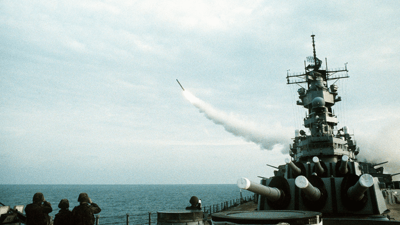 Strzelanie pociskiem Tomahawk na cele w Libii w 2011 roku. Fot. U.S. Navy, Petty Officer 2nd Class Nathan Pappas
