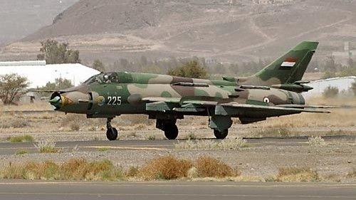 Jemeński samolot myśliwsko-bombowy Su-22 - fot. Internet