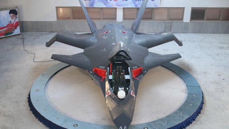 Irański myśliwiec przyszłości Qaher 313 pokazano publicznie - fot. IRNA