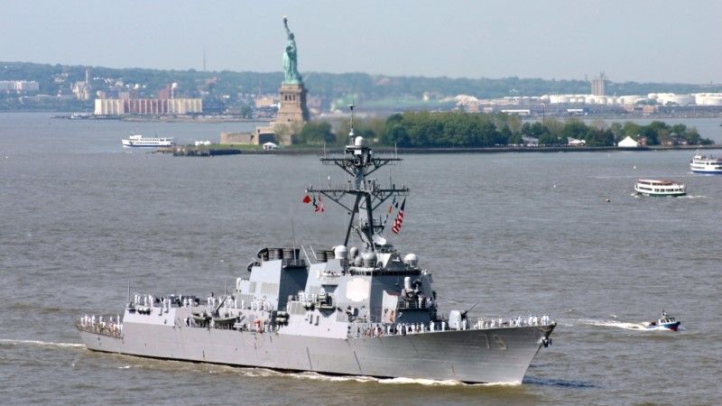 Nowy radar AN/SPQ-9B zostanie zamontowany m.in. na niszczycielu AEGIS USS „Oscar Austin” – fot. US Navy