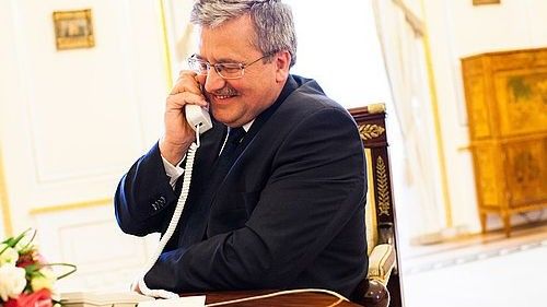 31 grudnia prezydent Komorowski - jeden z największych lobbystów Ukrainy na świecie- dzwoni do prezydenta Janukowycza- fot. prezydent.pl