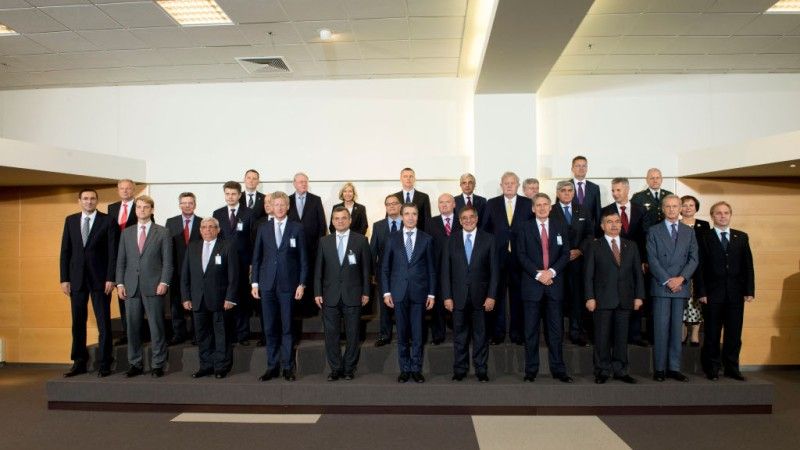 Ministrowie obrony państw NATO podczas spotkania w Brukseli - fot. NATO.int