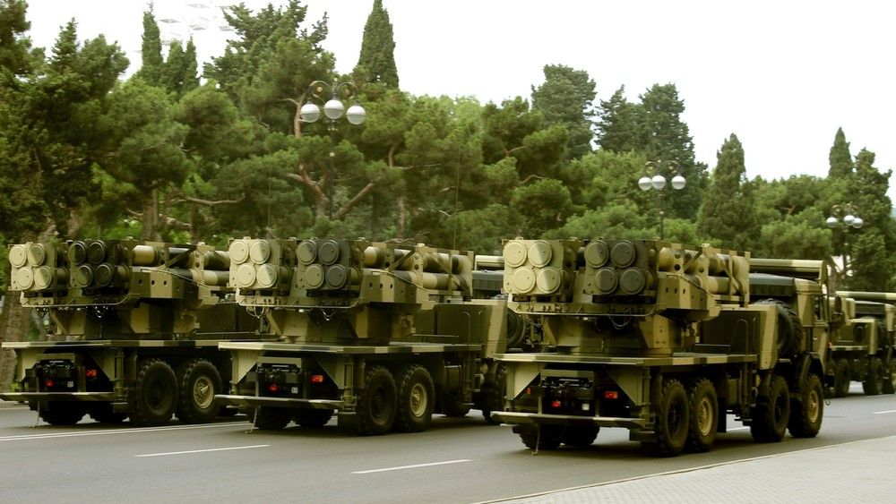 systemy rakietowe Lynx na paradzie w Baku. Fot: Urmen19 /wikipedia.com/CC BY-SA 4.0