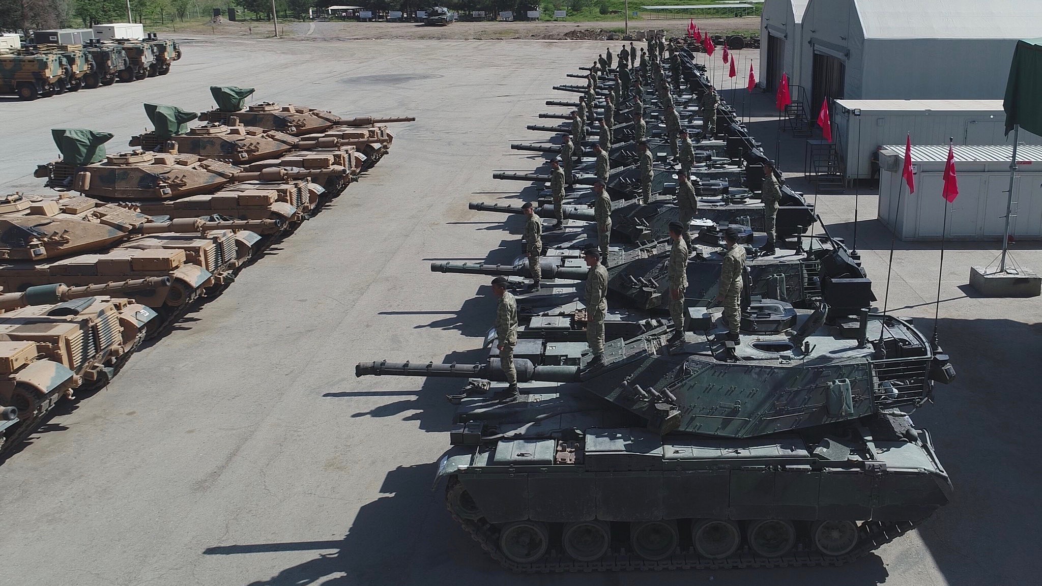 Turcja wyśle czołgi przeciwko Kurdom