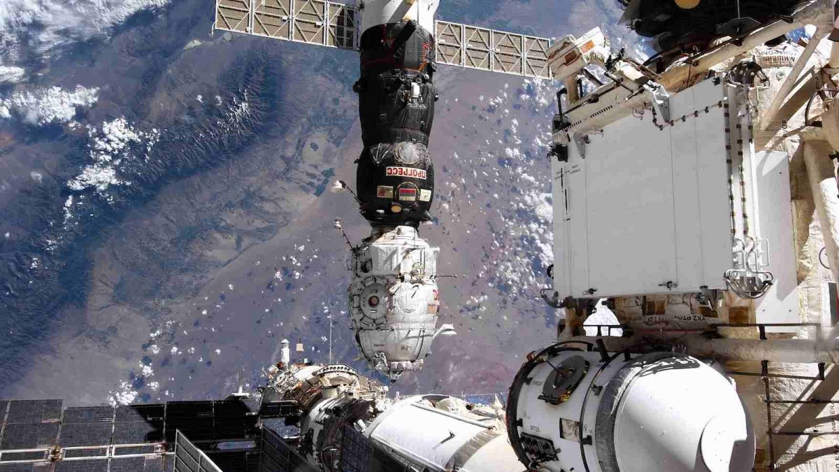 Moment definitywnego odłączenia rosyjskiego modułu Pirs od Międzynarodowej Stacji Kosmicznej. Fot. Roskosmos [roscosmos.ru]