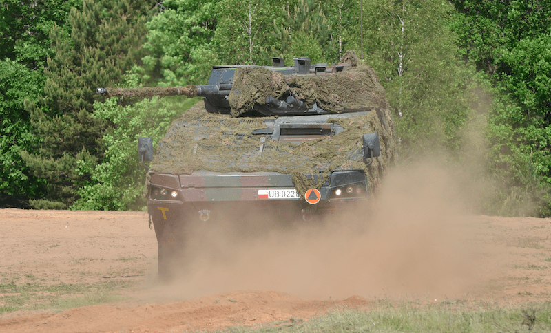 Rosomaki z wieżami Hitfist do modyfikacji