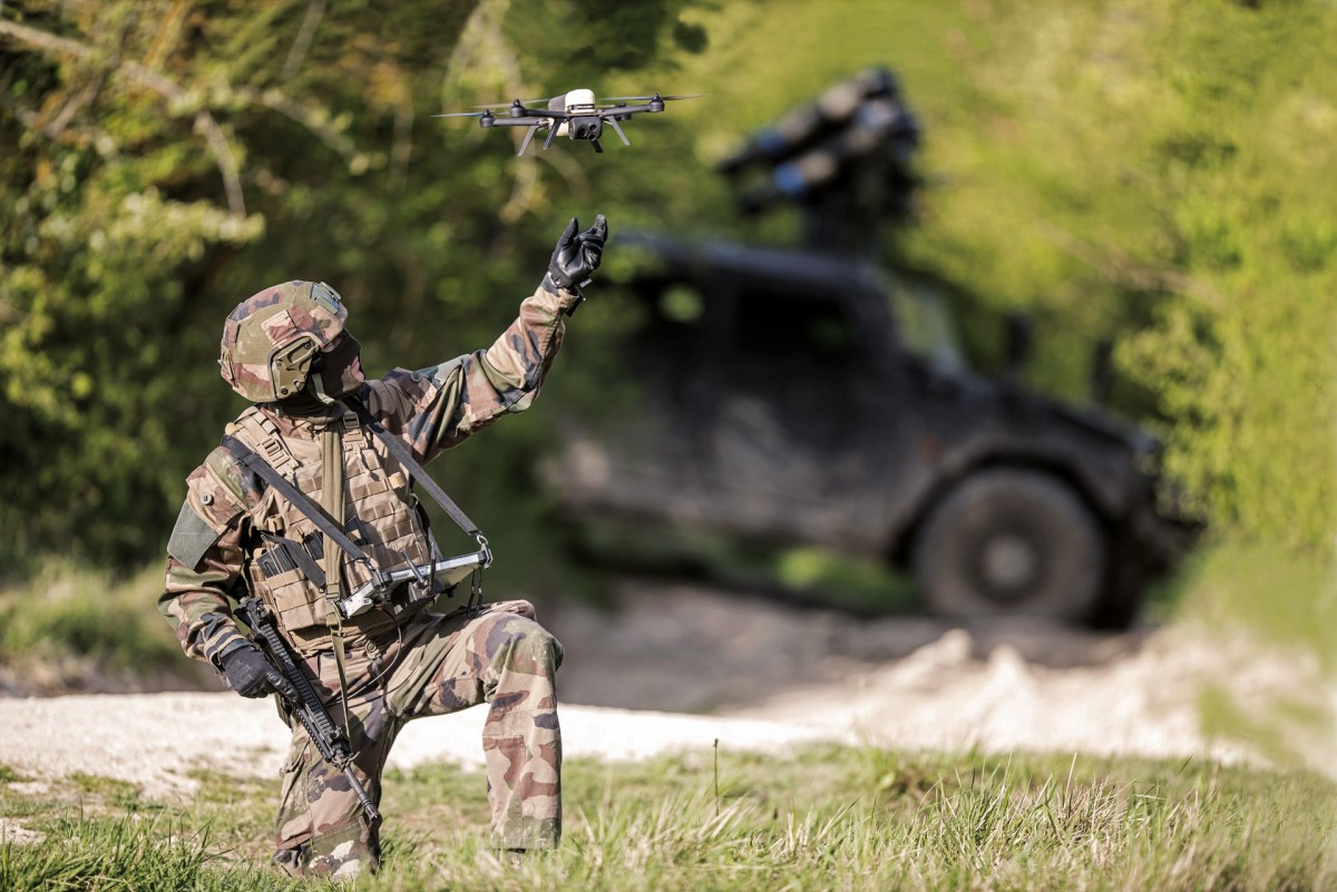 Dron NX70 wykorzystywany przez francuskie wojska lądowe. Fot. novadem.online