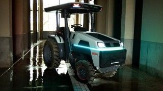 Elektryczny traktor firmy Monarch. Fot. Monarch