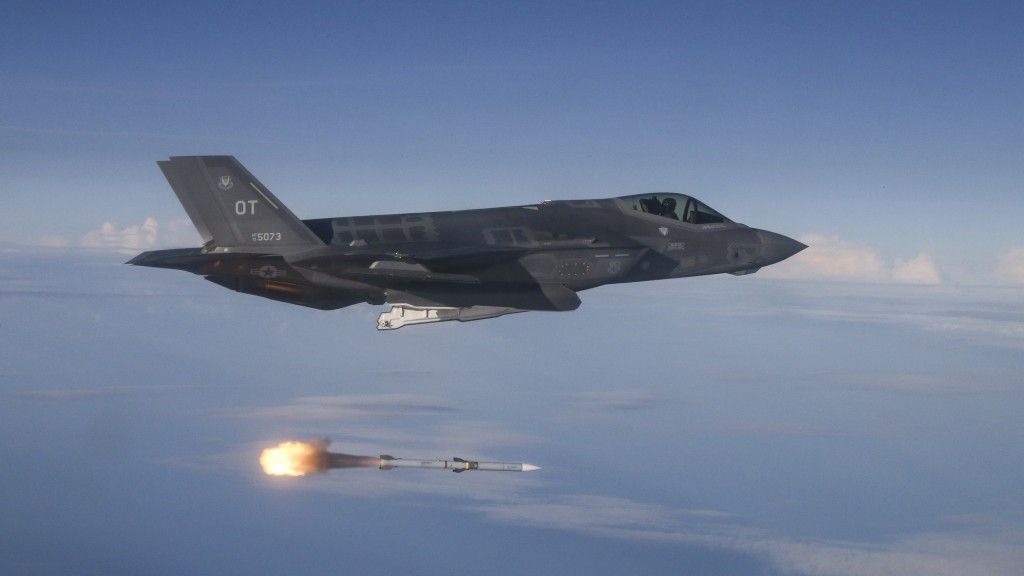 F-35 launching an AMRAAM missile.