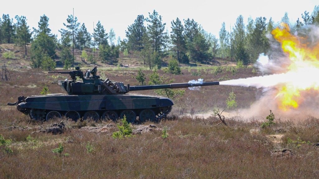 Polskie czołgi w ramach NATO enhanced Forward Presence (eFP) Battle Group Latvia, fot. oficjalne konto NATO eFP Latvia (Facebook)