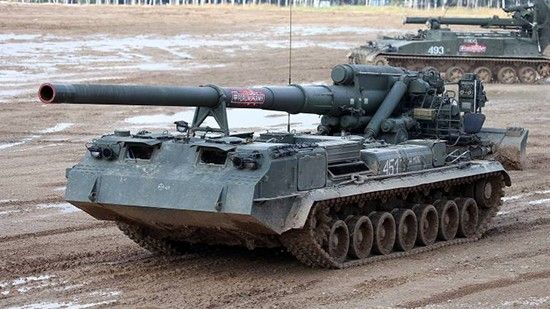Armata 2S7M „Małka” kalibru 203 mm. Fot. mil.ru