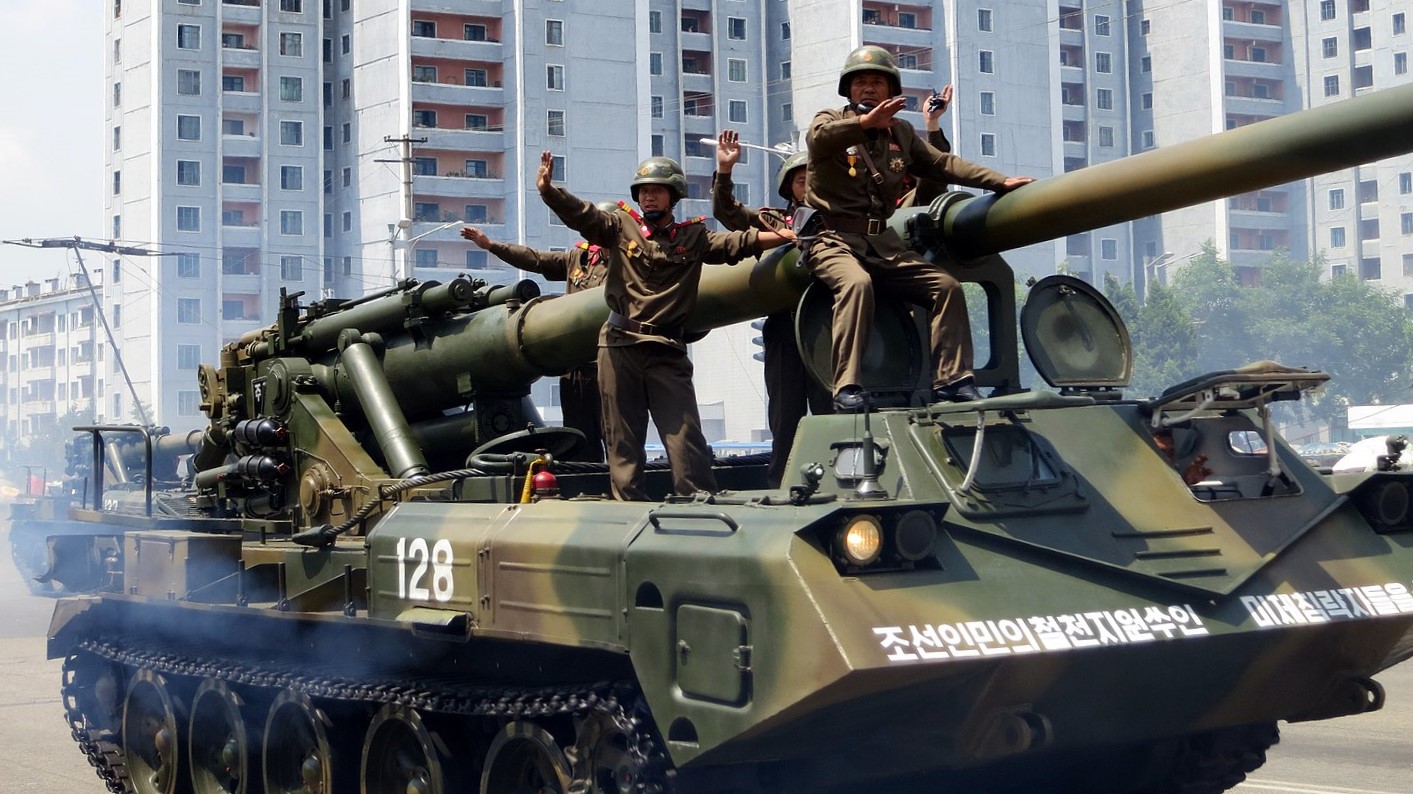 Korea Płn dostarcza Rosji amunicję artyleryjską
