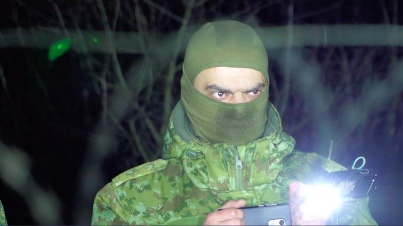 "Zielone ludziki" z Białorusi. Jakie formacje wspierają atak na granicę? [RAPORT]