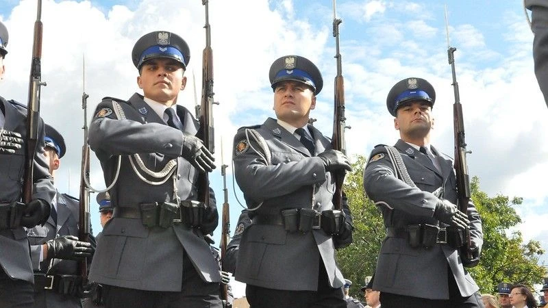 Fot. Ślubowanie nowych policjantów / Ministerstwo Spraw Wewnętrznych i Administracji / Flickr