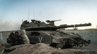 10 maja 2021 r. o godzinie 18:03 wystrzelono w kierunku Jerozolimy rakiety. Ostrzał był prowadzony ze Strefy Gazy. W ciągu następnych 12 dni Hamas i Palestyński Islamski Dżihad (PIJ) wystrzeliły ponad 4000 rakiet wymierzonych w Izrael.