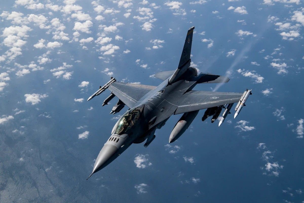 Amerykański F-16 rozbił się. Wypadek „Dzikiej Łasicy”