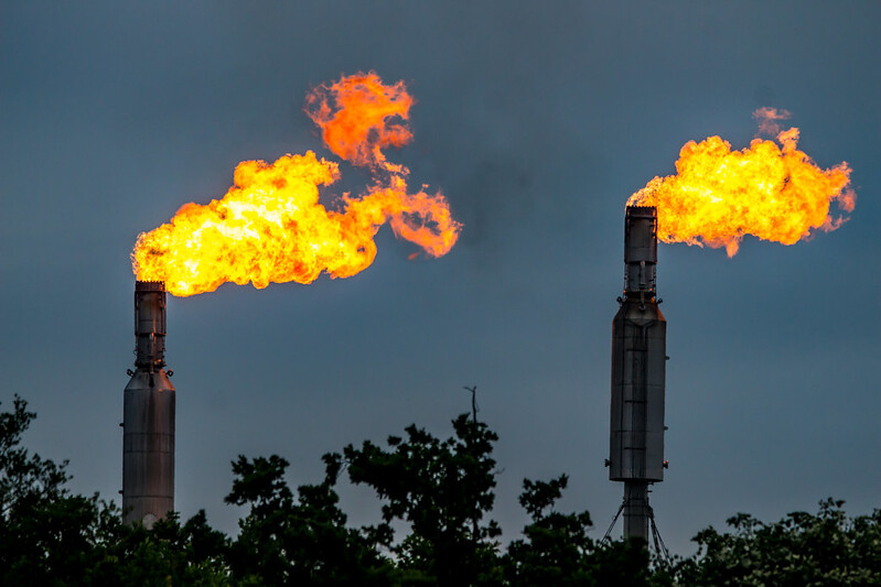 Atak dronów na dwie rafinerie w obwodzie samarskim