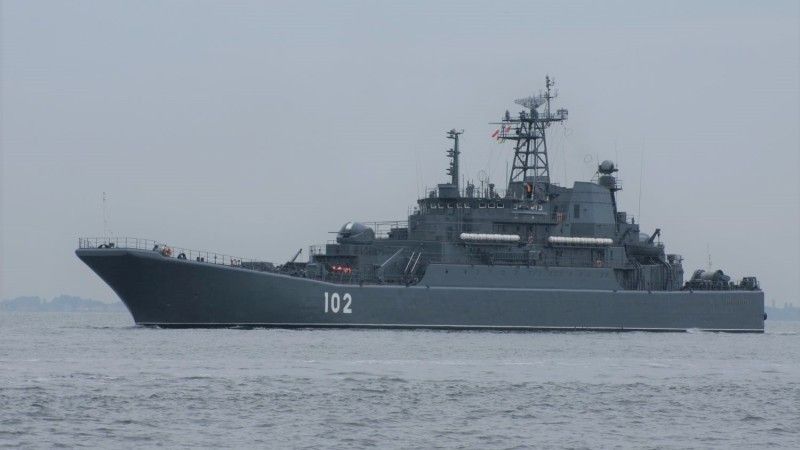 Rosyjski okręt desantowy Kaliningrad (102)