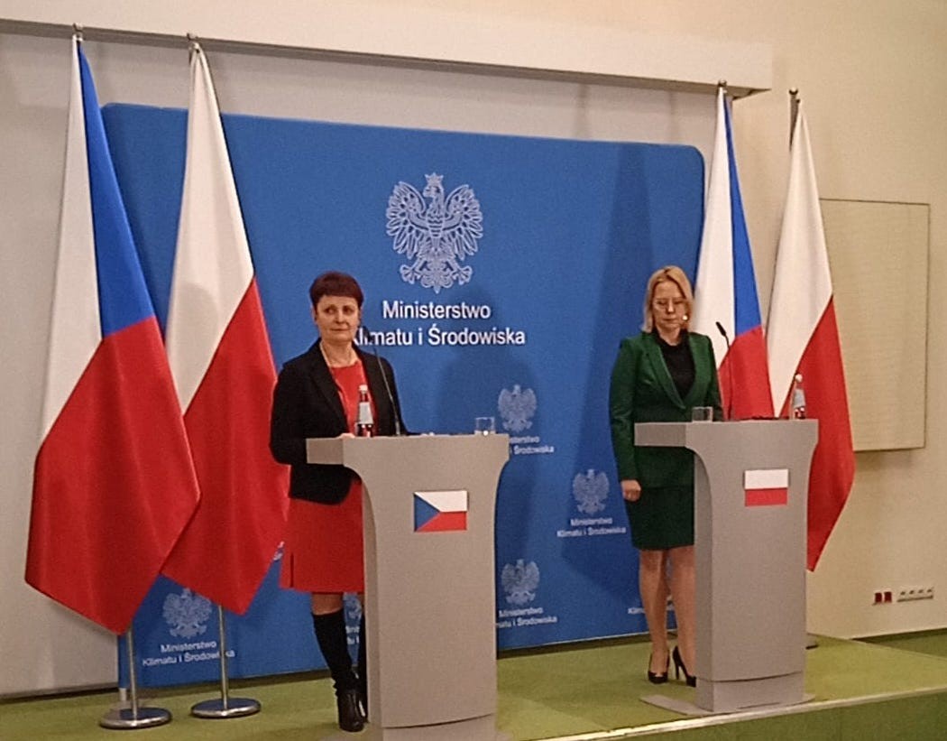 Minister Anna Moskwa i Anna Hubaczkowa