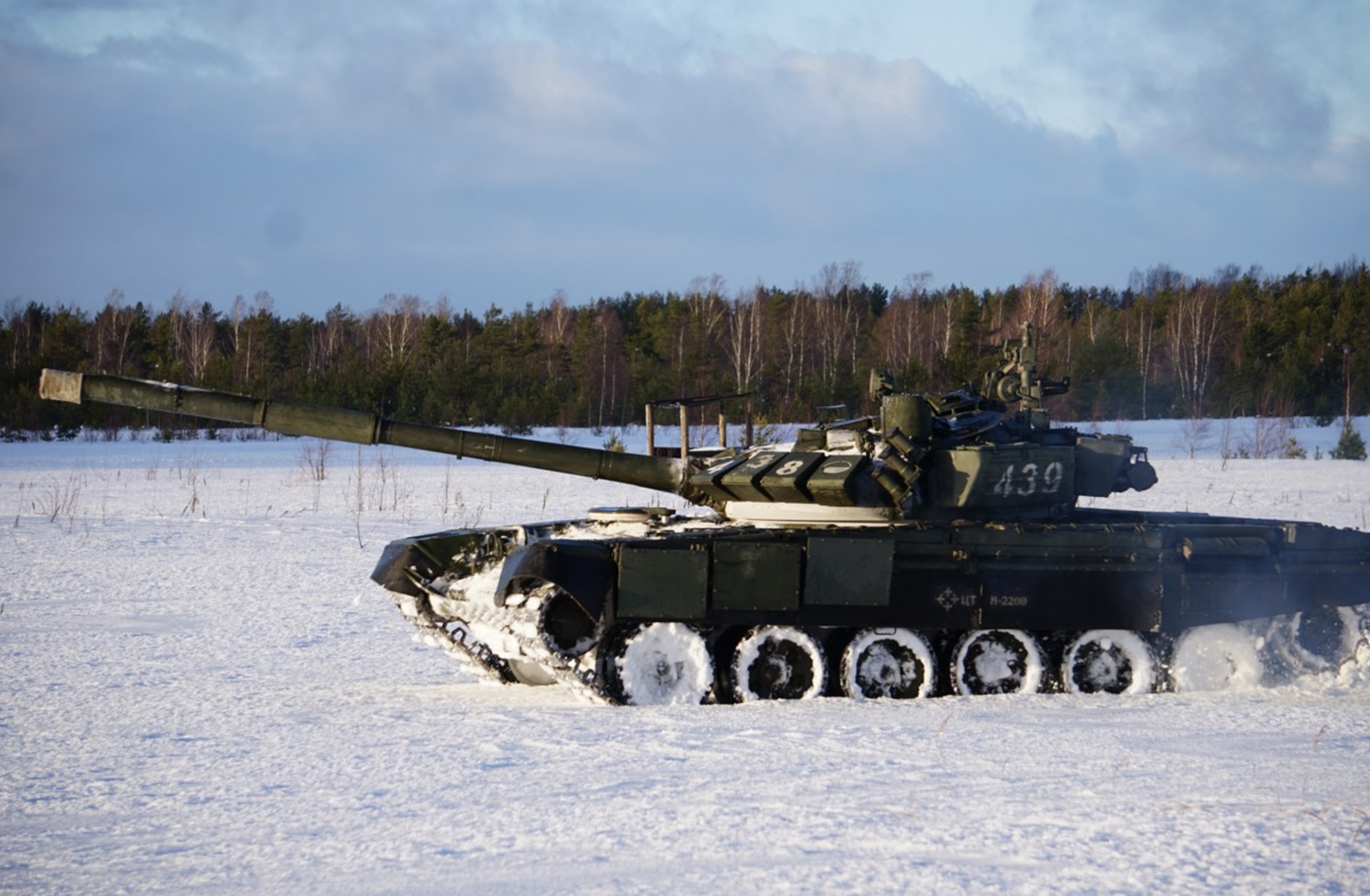 Rosjanie testują bezzałogowy czołg T-72