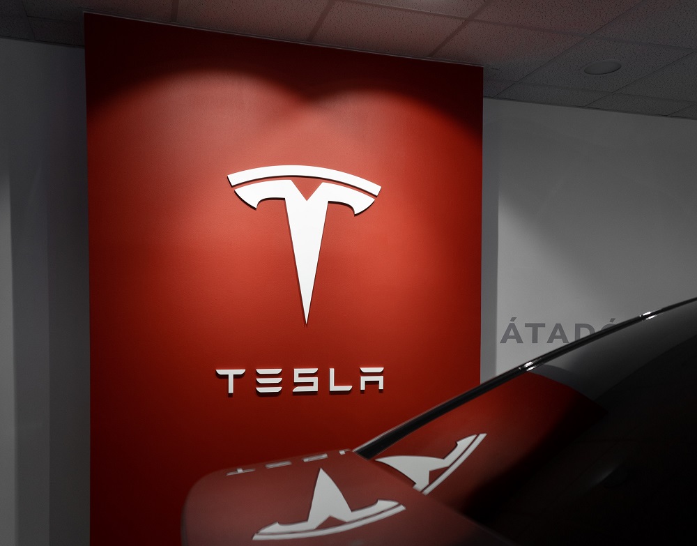 Tragiczny wypadek z udziałem Tesli w Chinach