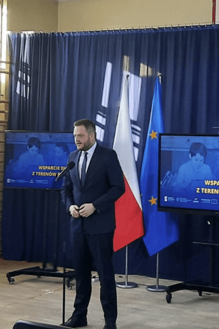 Janusz Cieszyński podczas konferencji prasowej
